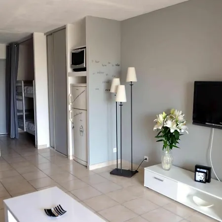 Piscine Et Appartement Cervione